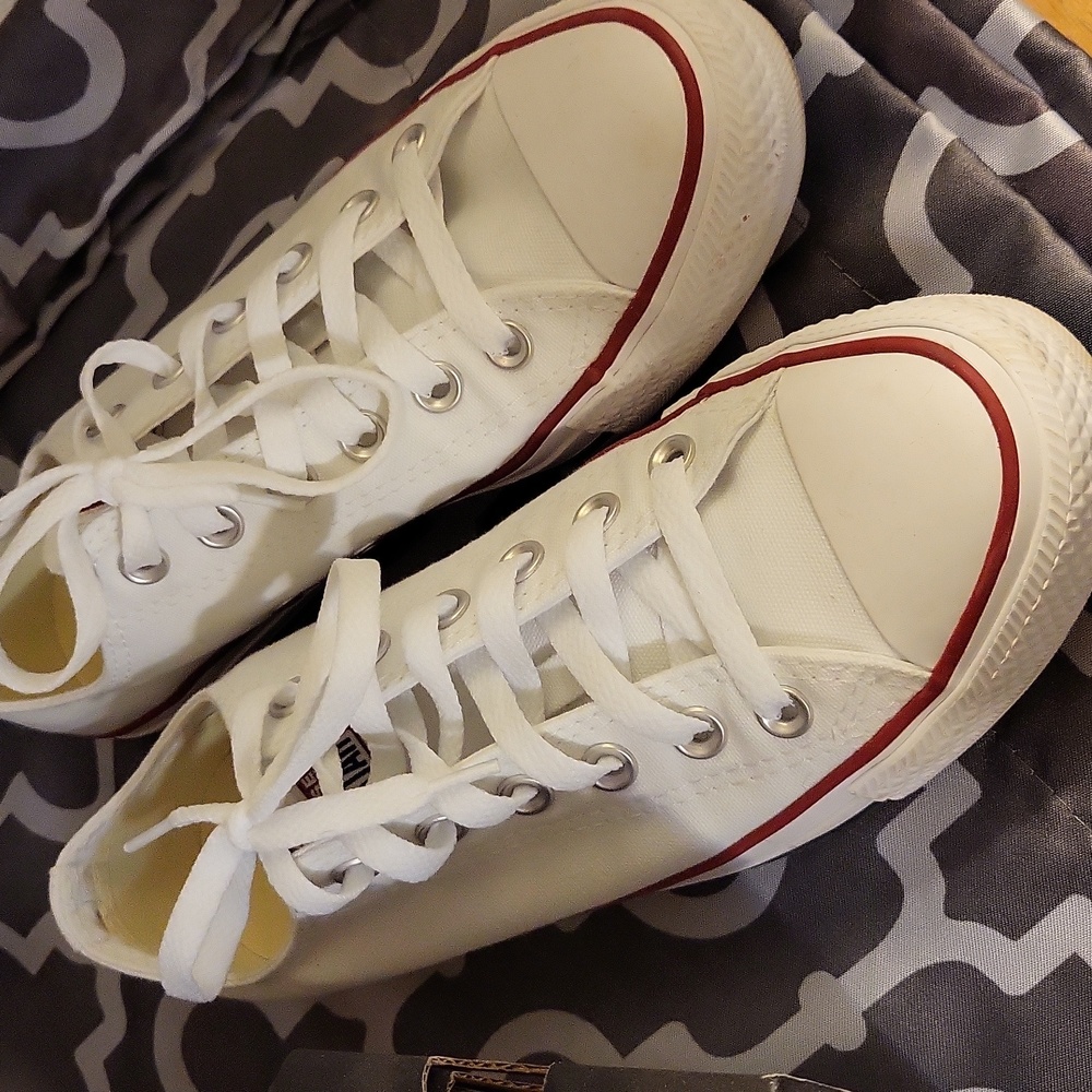 White converse
